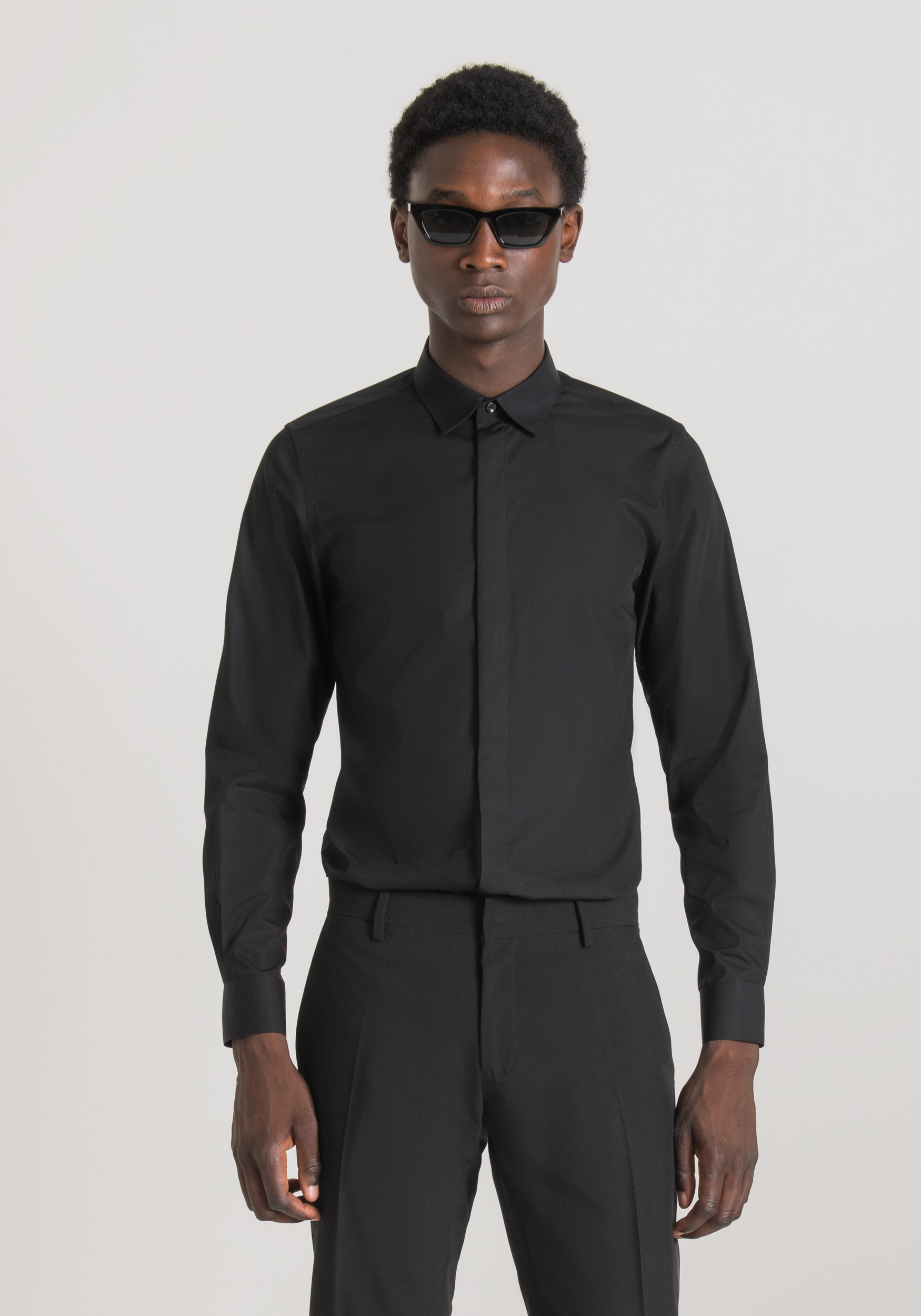 Antony Morato Chemise Slim Fit London En Coton Easy Iron Avec Boutonnage Dissimule Noir | Homme Chemises
