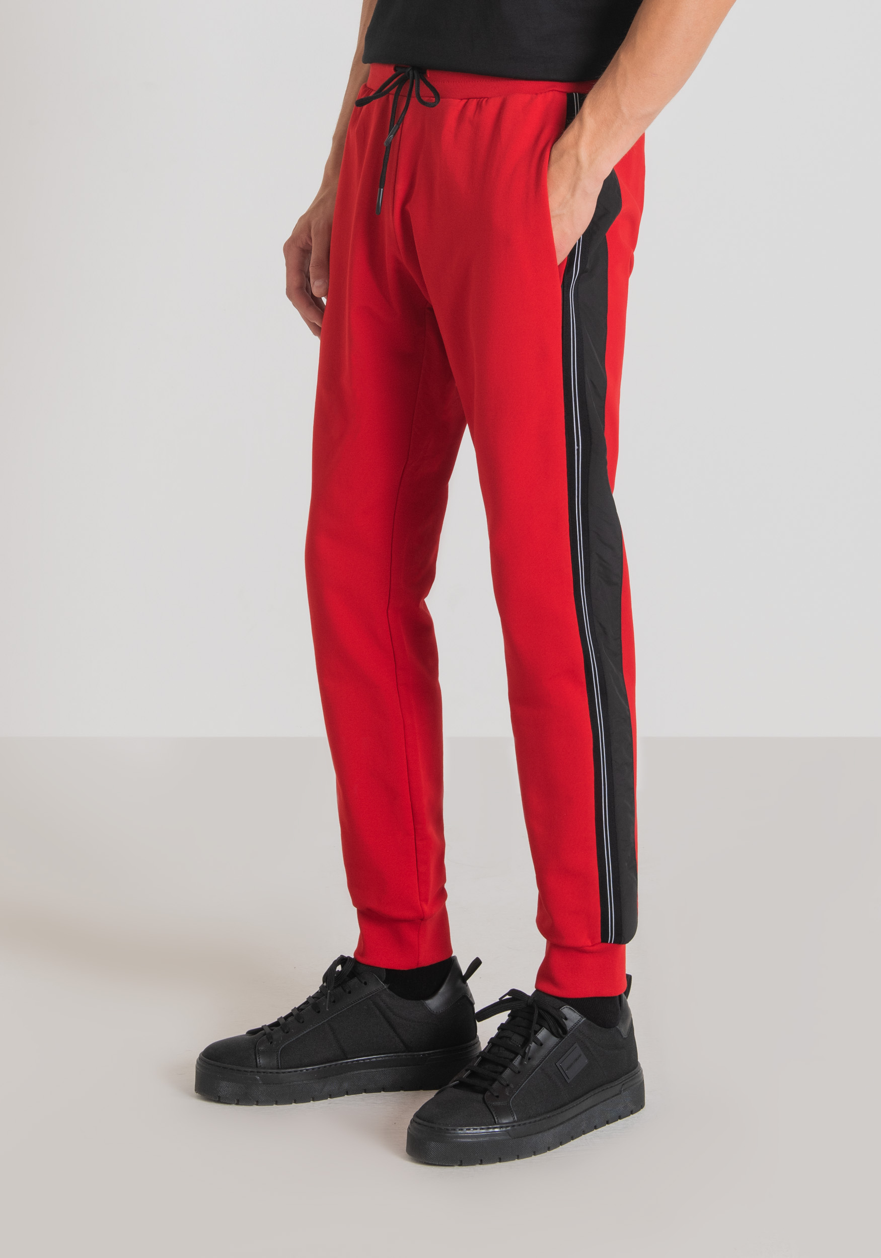 Antony Morato Pantalon Molletone Slim Fit En Coton Elastique Avec Element Contrastant En Tissu Technique Rouge | Homme Pantalons