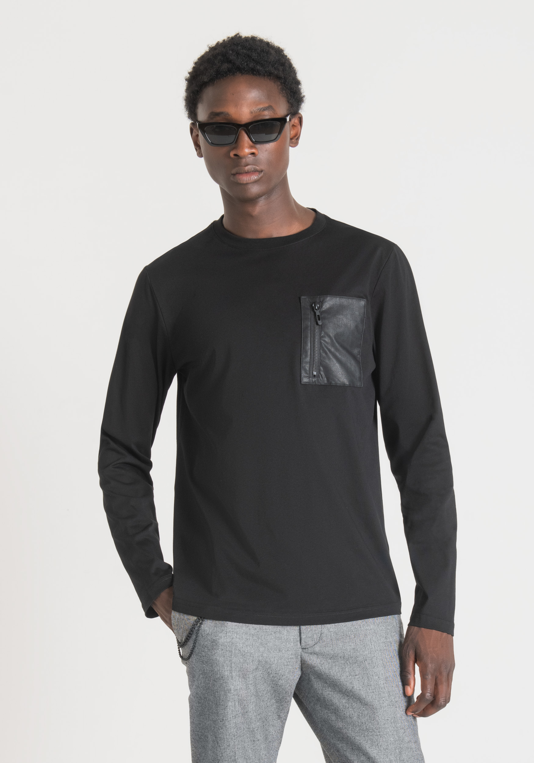 Antony Morato T-Shirt Regular Fit A Manches Longues 100 % Coton Avec Poche Zippee En Similicuir Noir | Homme T-Shirts Et Polos